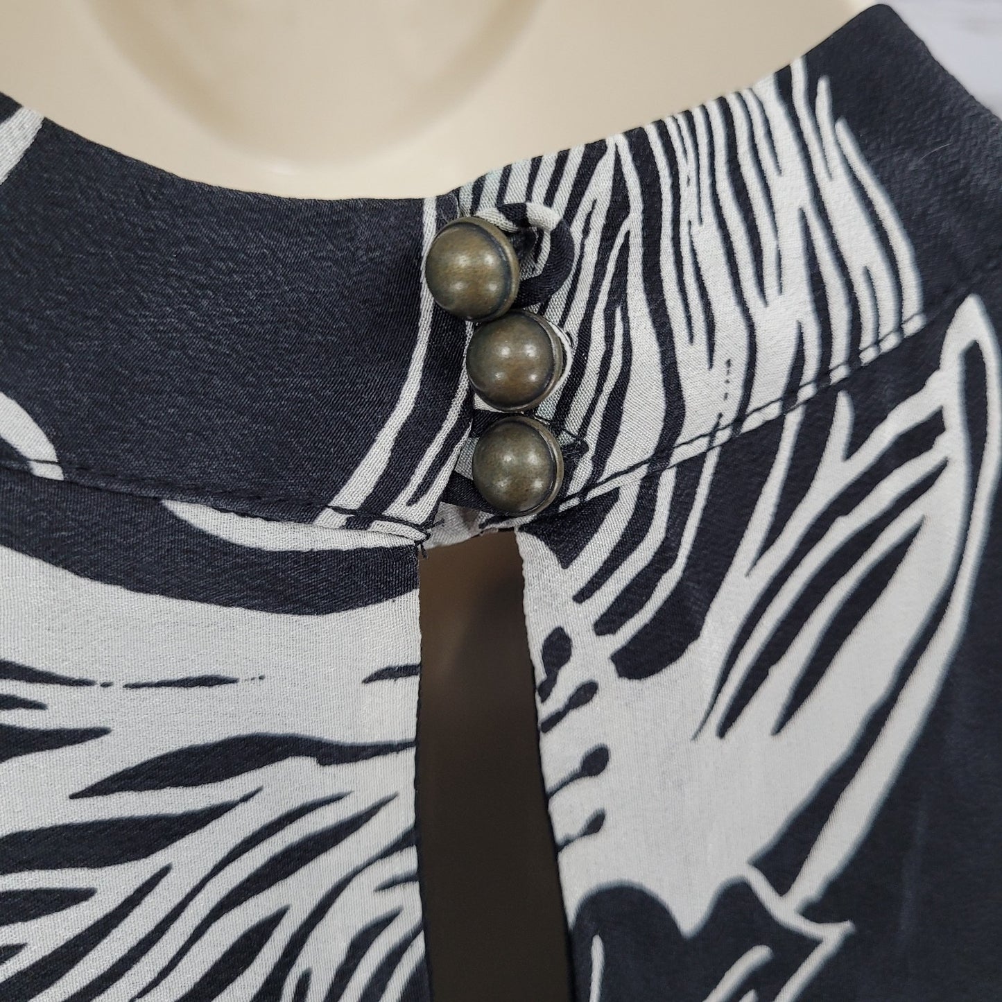 Maeve Anthropologie Black 100% Silk Floral Lightweight Sleeveless Dress Size XSP