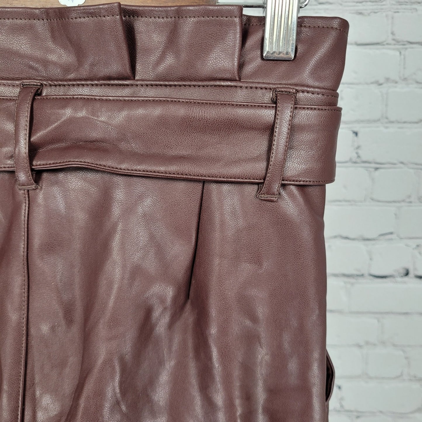 Abercrombie & Fitch Brown Faux Leather Stretch Paperbag Pants Size XS (24x26)
