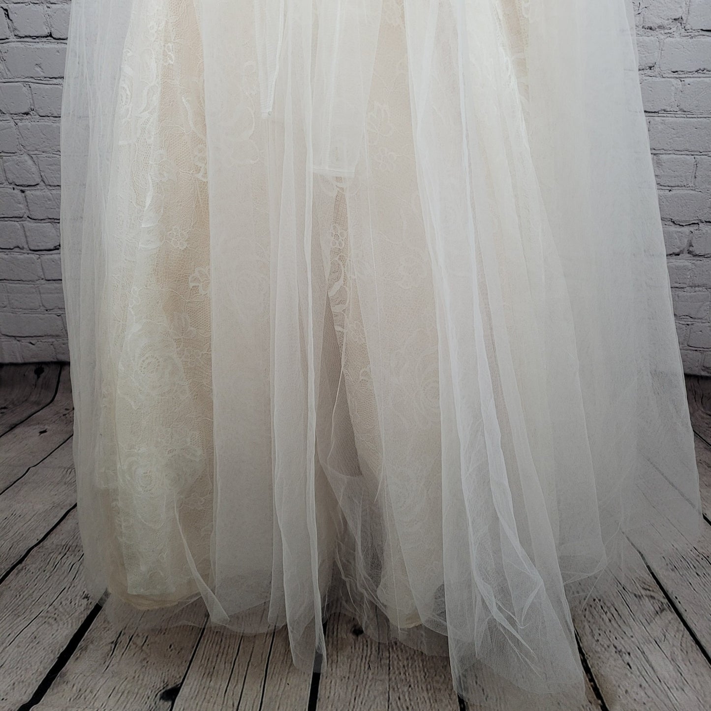 VTG Jovani Nude Cream Lace Tulle High Neck Jeweled Wedding Gown Dress 2