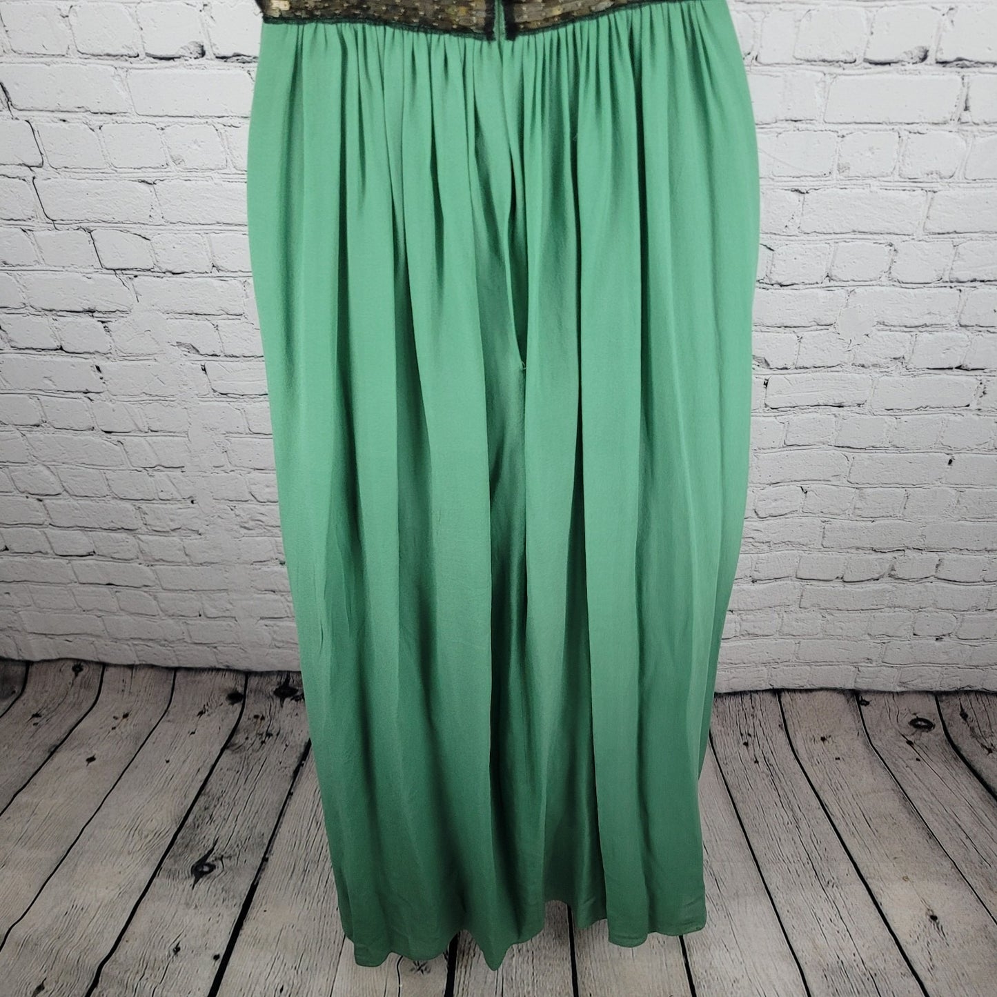 BCBG MAXAZARIA Green 100% Silk Chiffon Sleevelese Pleated Long Gown Dress 2