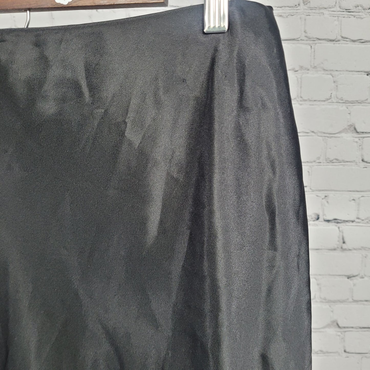 Nicole Miller Black Satin Lightweight Elastic Waist Unlined Skirt USA Large L