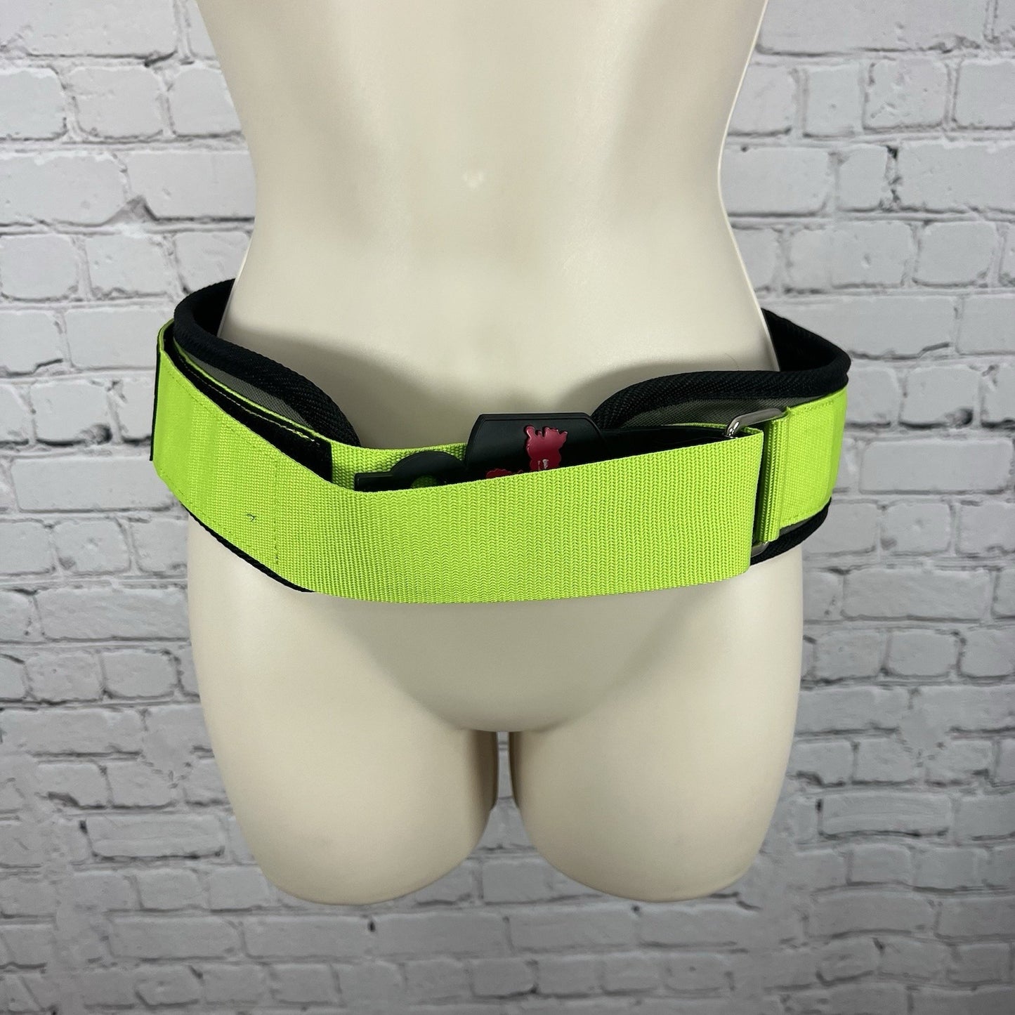NWOT Harbinger Green Black Womens Foam Padded Core Support Belt Lifting S