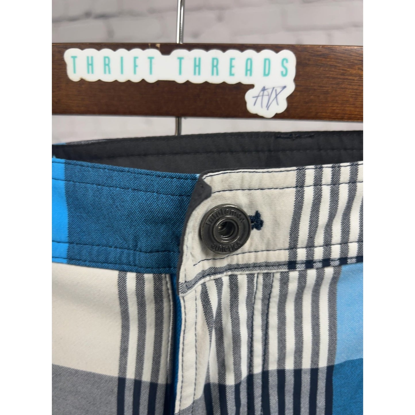 Lululemon Men's Blue Navy Plaid Lined Hybrid Board Walk Shorts 34 (32X10.5)