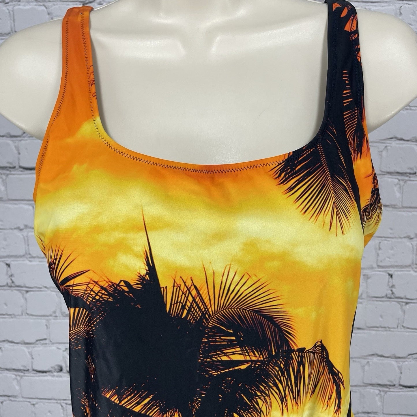 Aerie Orange Tropical Sunset Cheekiest One Piece Swimsuit UPF 50 Padded Size XL
