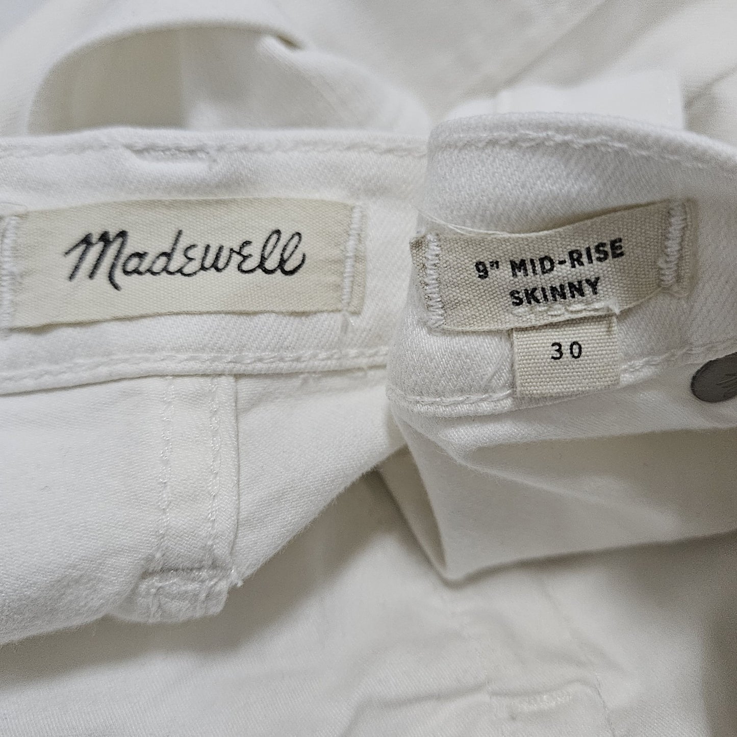 Madewell White Denim 9” Mid Rise Skinny Raw Hem Button Fly Jeans 30 (30x27.5)