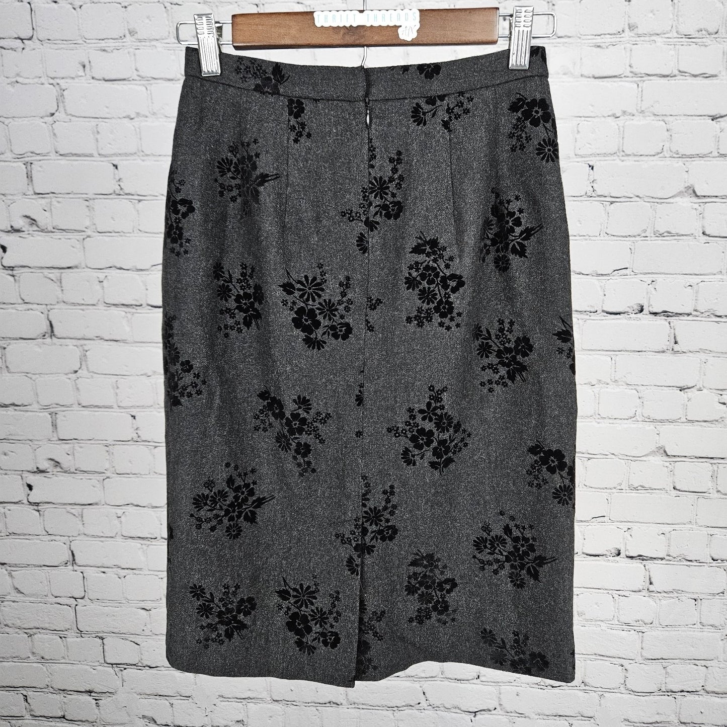 NWT VTG Neiman Marcus Grey Wool Blend Velvet Floral Straight Pencil Skirt USA 4