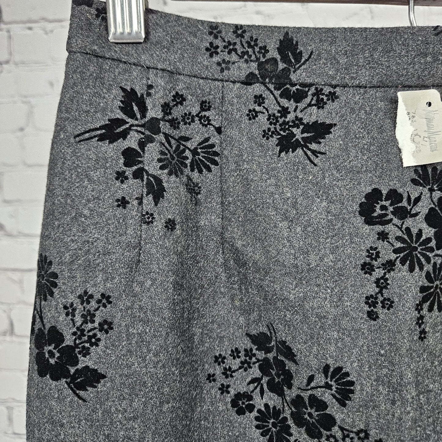 NWT VTG Neiman Marcus Grey Wool Blend Velvet Floral Straight Pencil Skirt USA 4