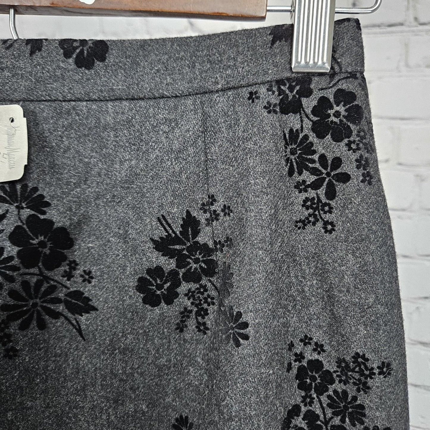 NWT VTG Neiman Marcus Grey Wool Blend Velvet Floral Straight Pencil Skirt USA 4