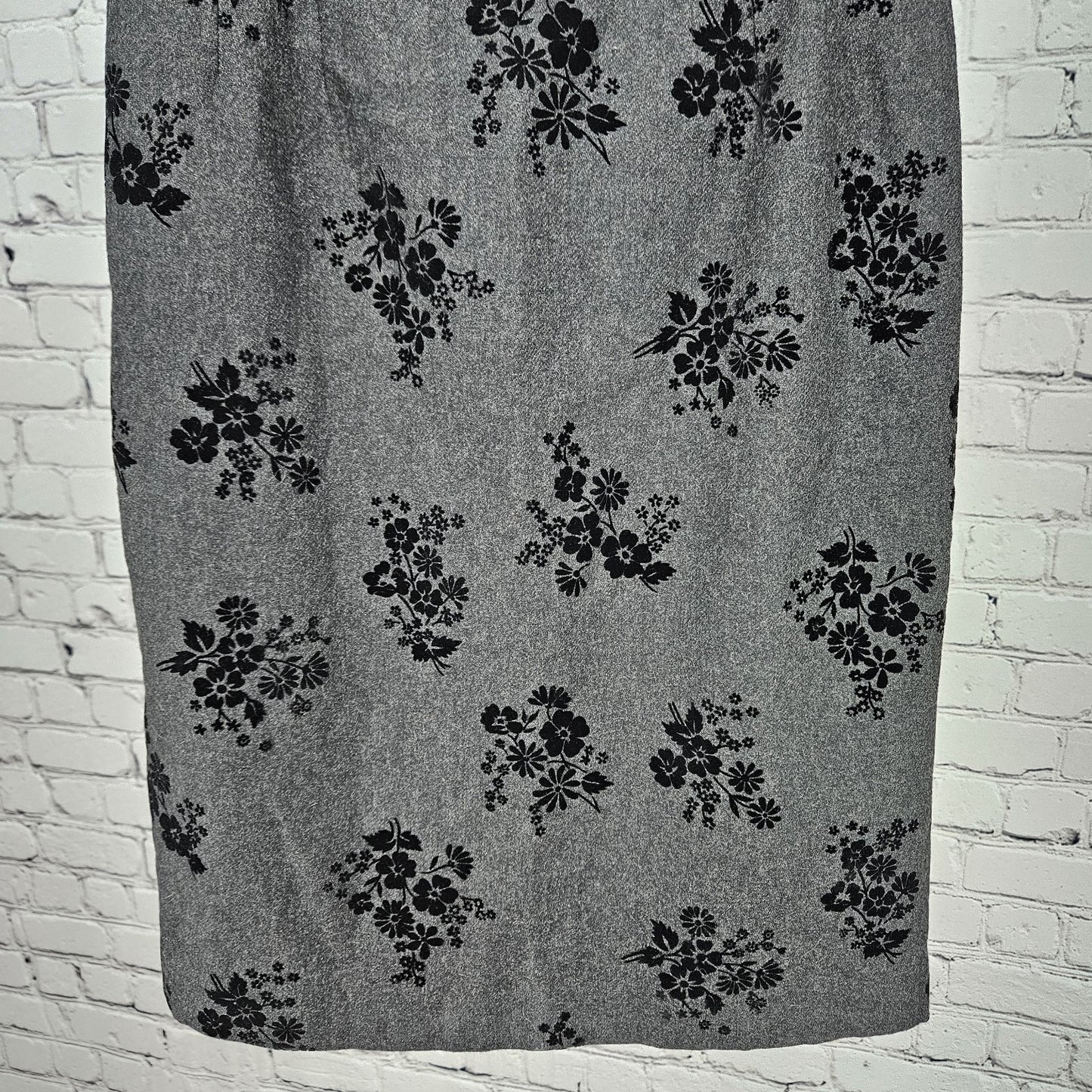 NWT VTG Neiman Marcus Grey Wool Blend Velvet Floral Straight Pencil Skirt USA 4