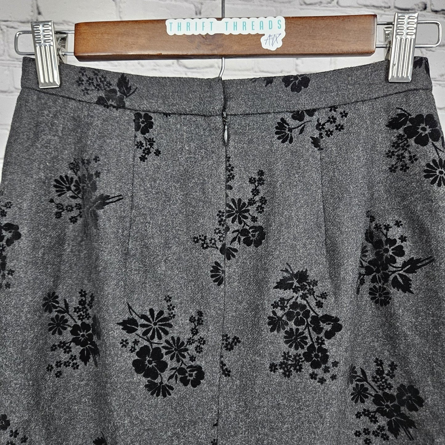 NWT VTG Neiman Marcus Grey Wool Blend Velvet Floral Straight Pencil Skirt USA 4