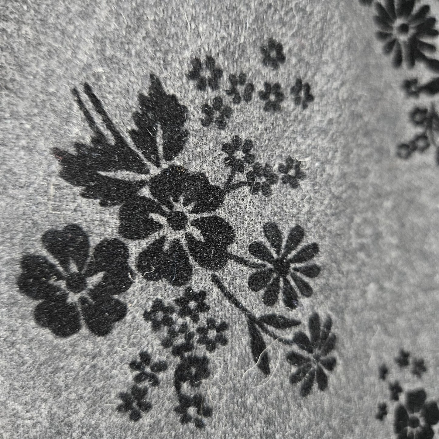 NWT VTG Neiman Marcus Grey Wool Blend Velvet Floral Straight Pencil Skirt USA 4