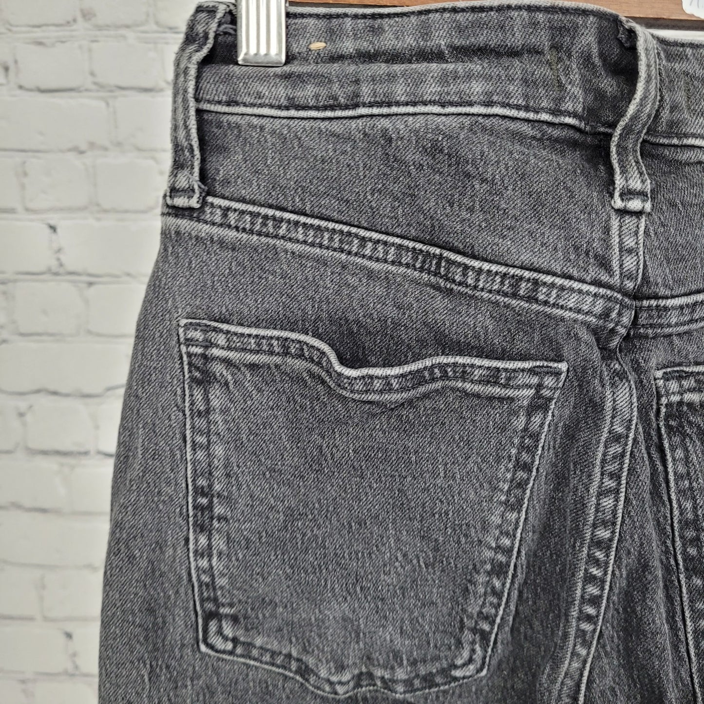 Madewell Grey Black Denim Curvy Perfect Vintage Straight Jean Raw Hem 24 (24x28)