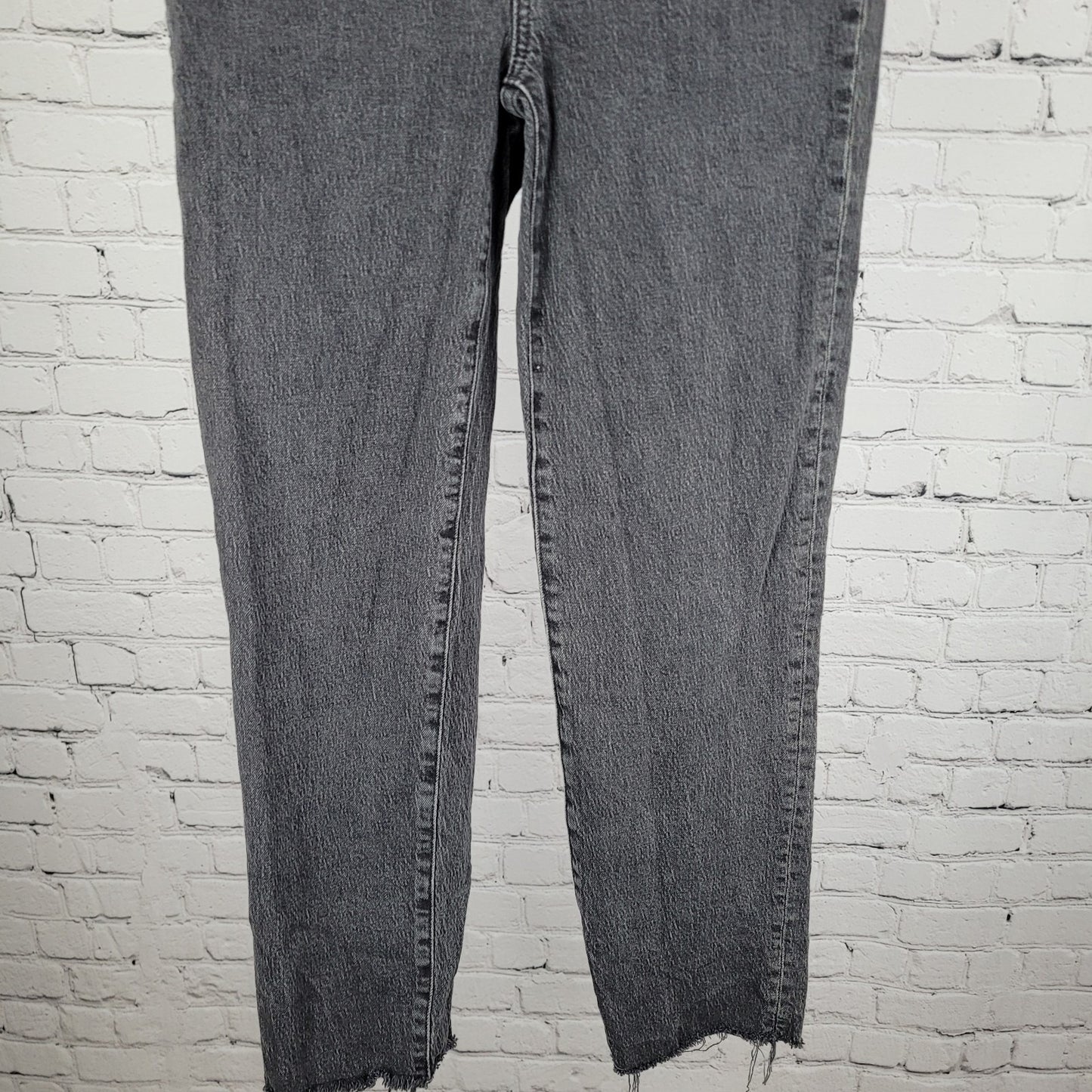Madewell Grey Black Denim Curvy Perfect Vintage Straight Jean Raw Hem 24 (24x28)