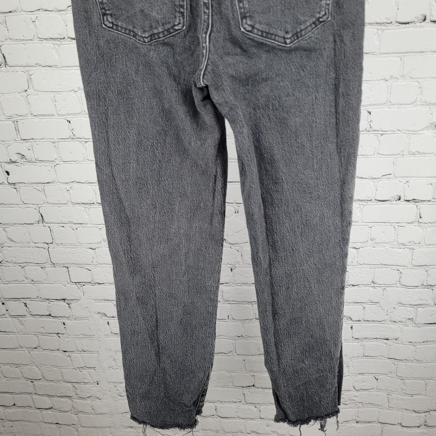 Madewell Grey Black Denim Curvy Perfect Vintage Straight Jean Raw Hem 24 (24x28)