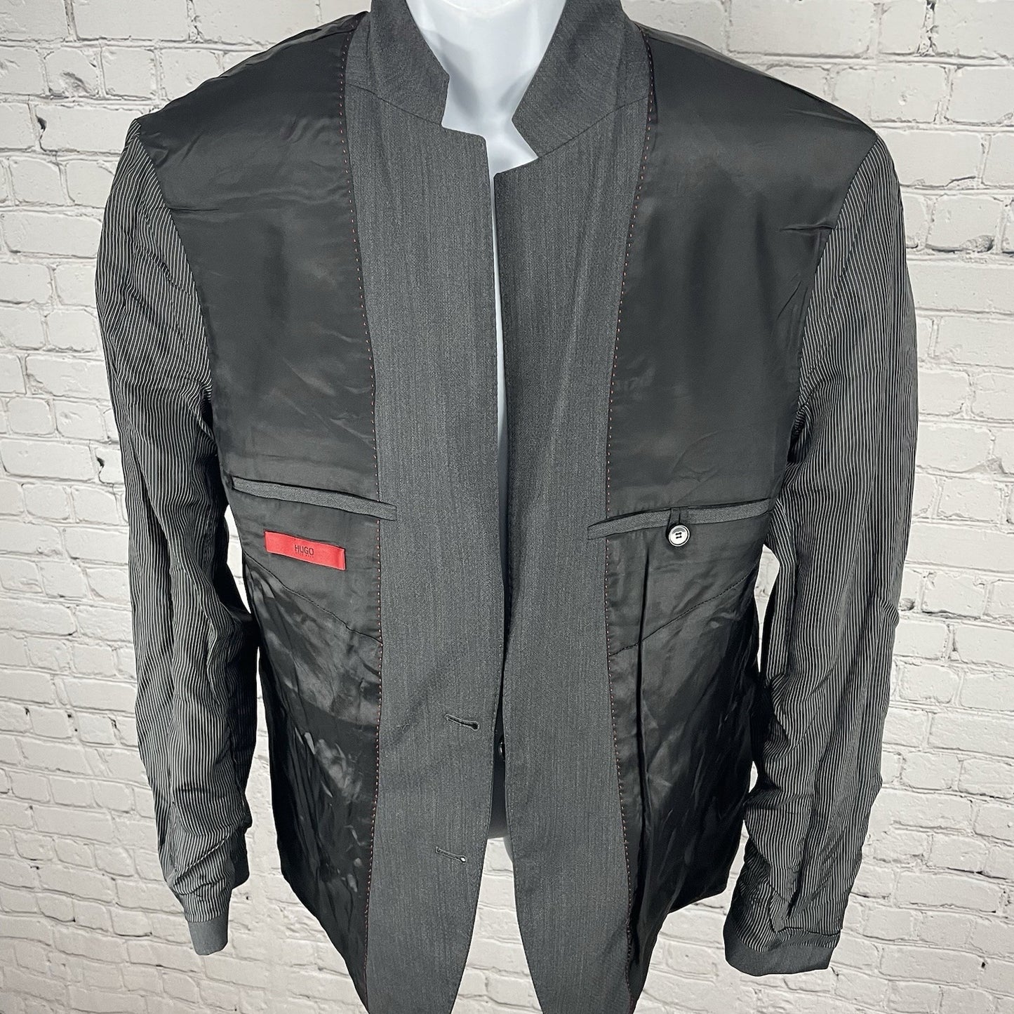 Hugo Grey Wool Blend 2 Button Double Vented Notch Blazer Sport Coat Size 42R