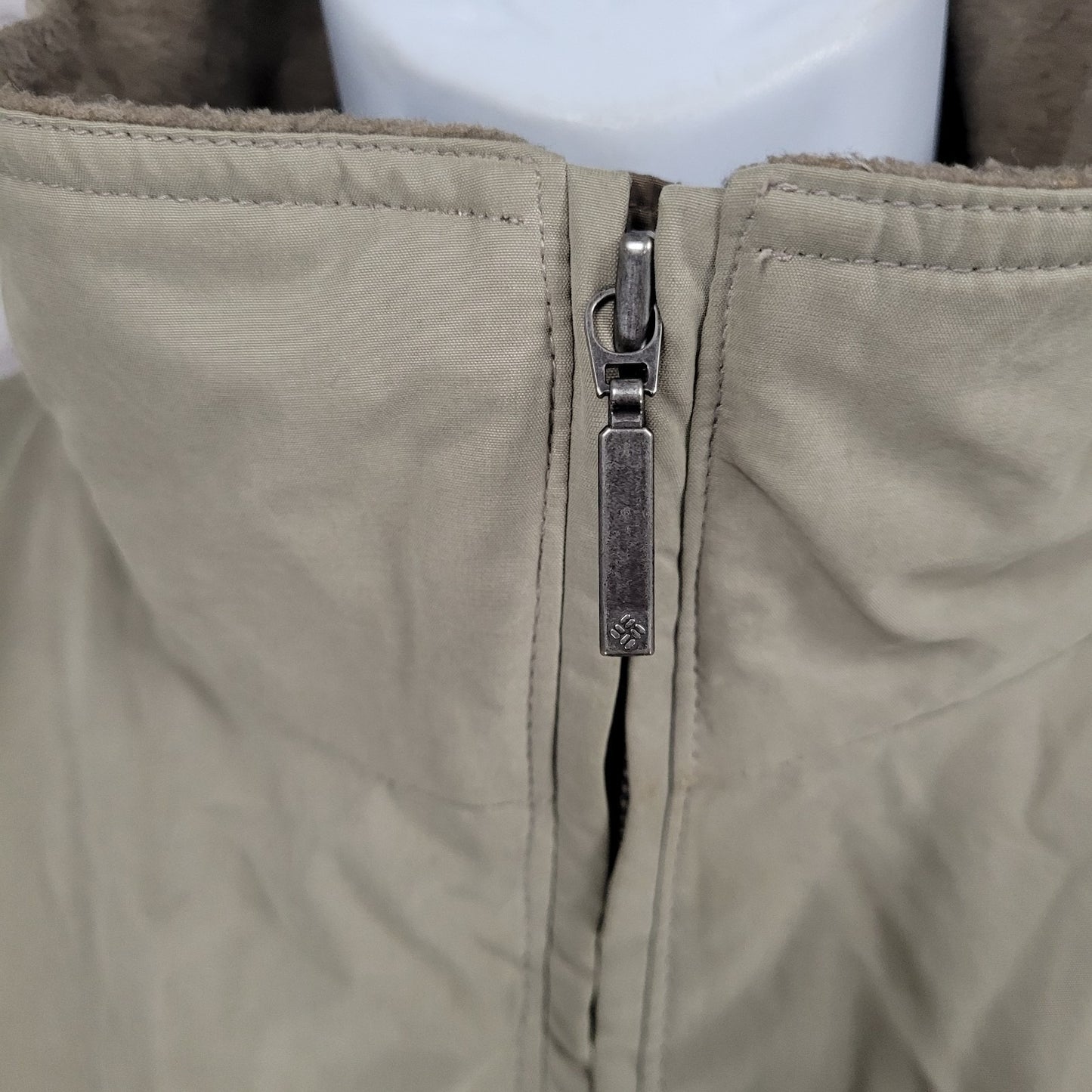 Columbia Beige Grey Microfiber Insulated Fleece Lined Inner Pockets Jacket XLT