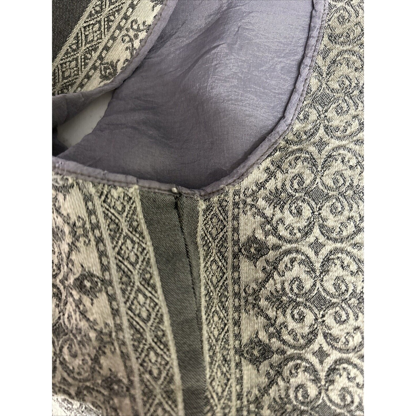 VTG Emanuel Ungaro Petite Gray Cropped Front Full Zip Closure Women’s Vest 6P