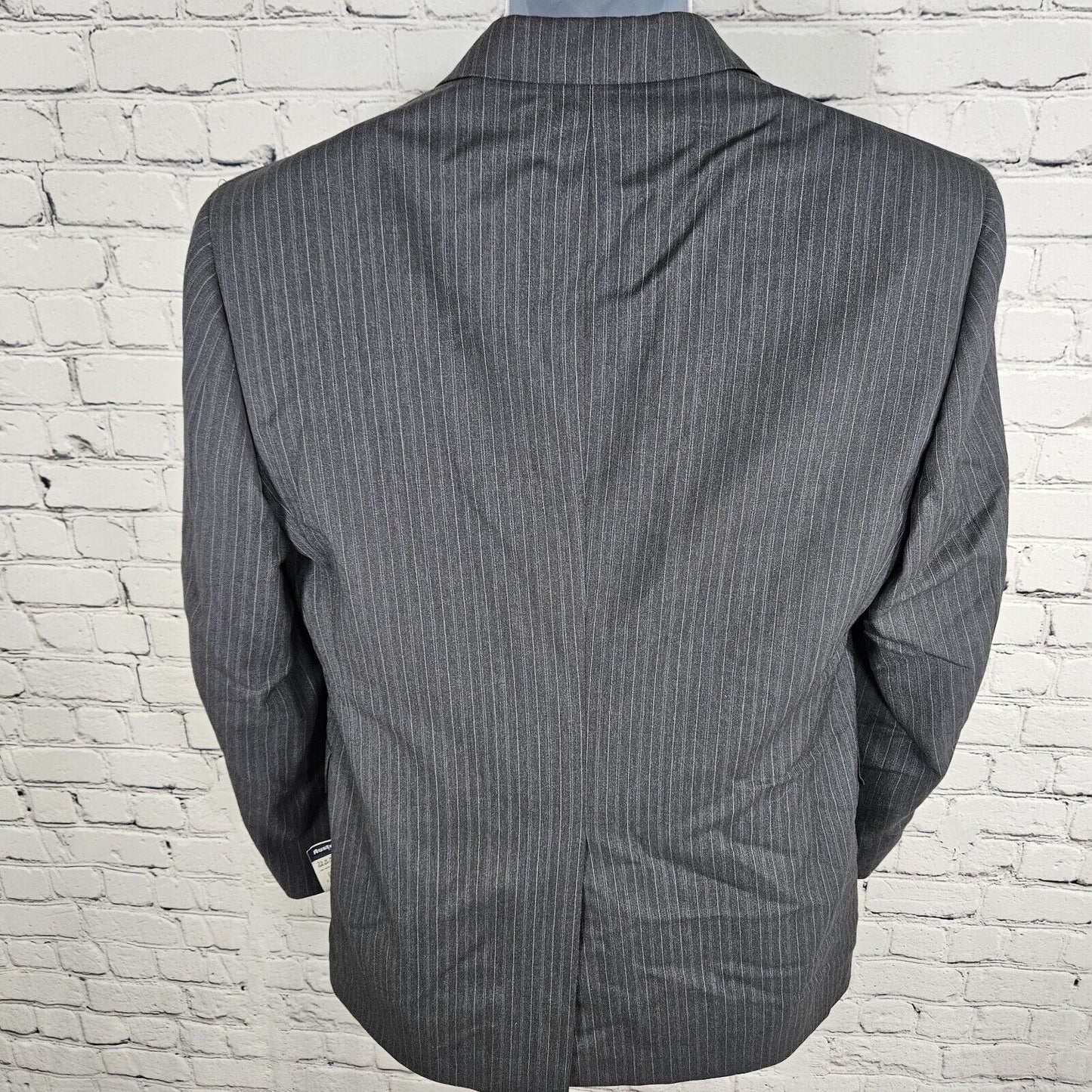 NWT Austin Reed Blazer Grey Pin Striped Super 100s 2 Button Single Breast 39 R
