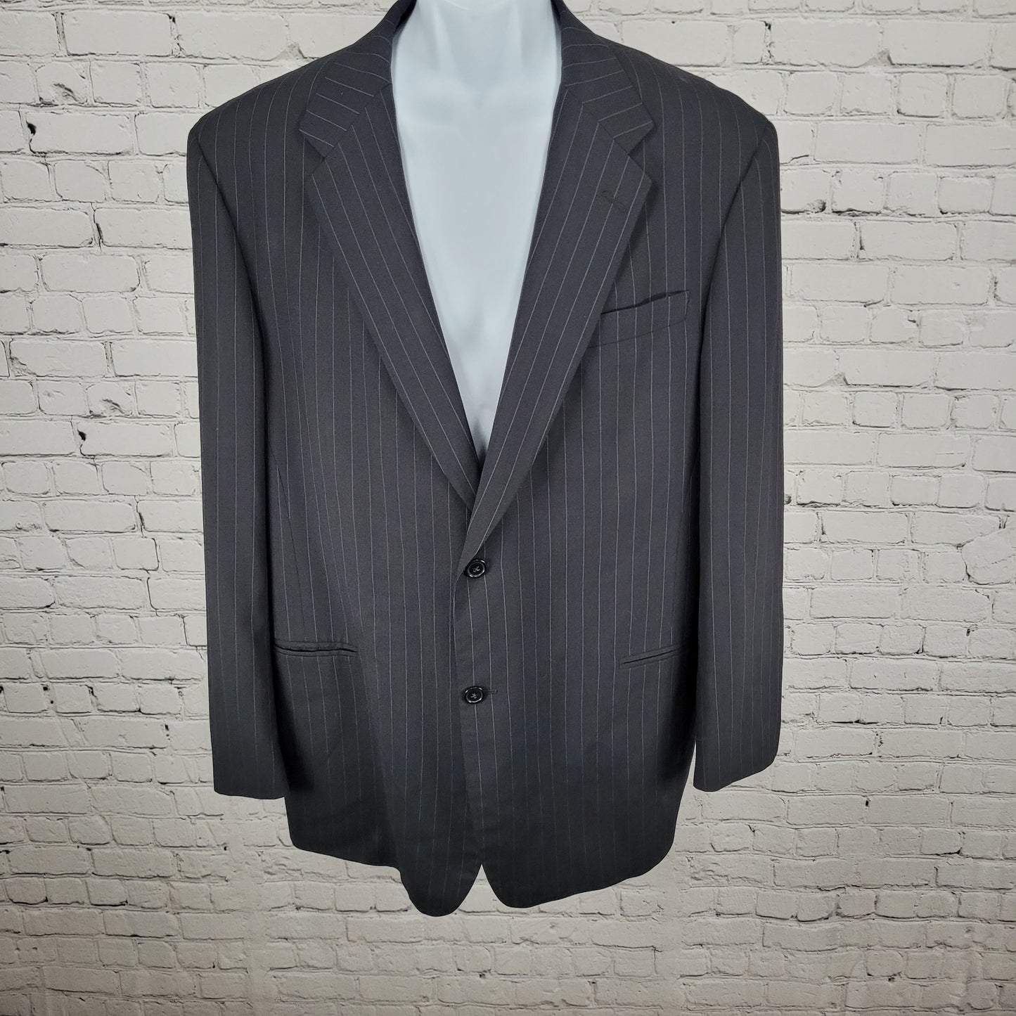 Donna Karan Black 100% Wool Pinstriped Blazer Sport Coat Italy Made Size 44L
