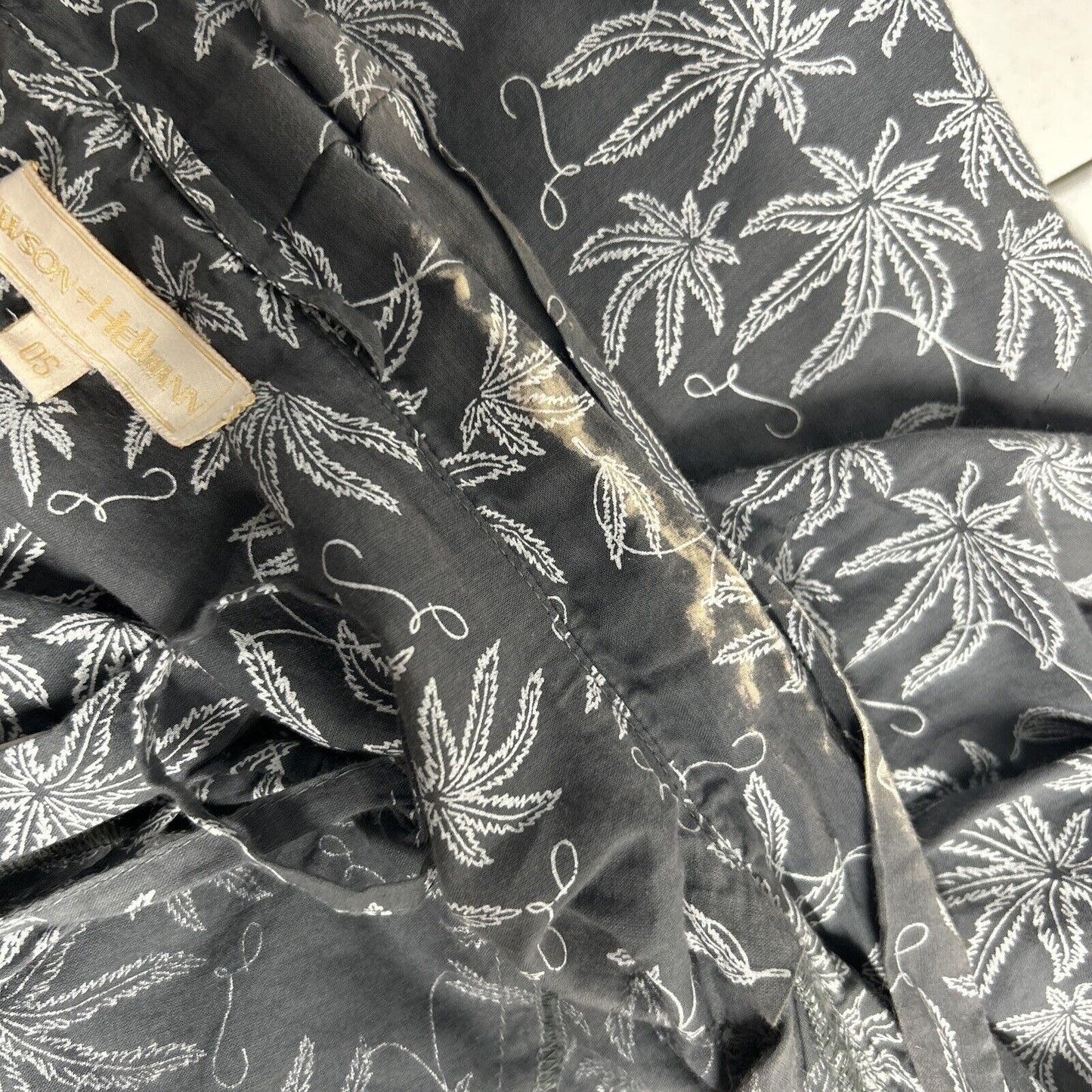 Dawson + Hellmann Gray Cannabis Leaf Print Lightweight Inner Tie House Robe O/S