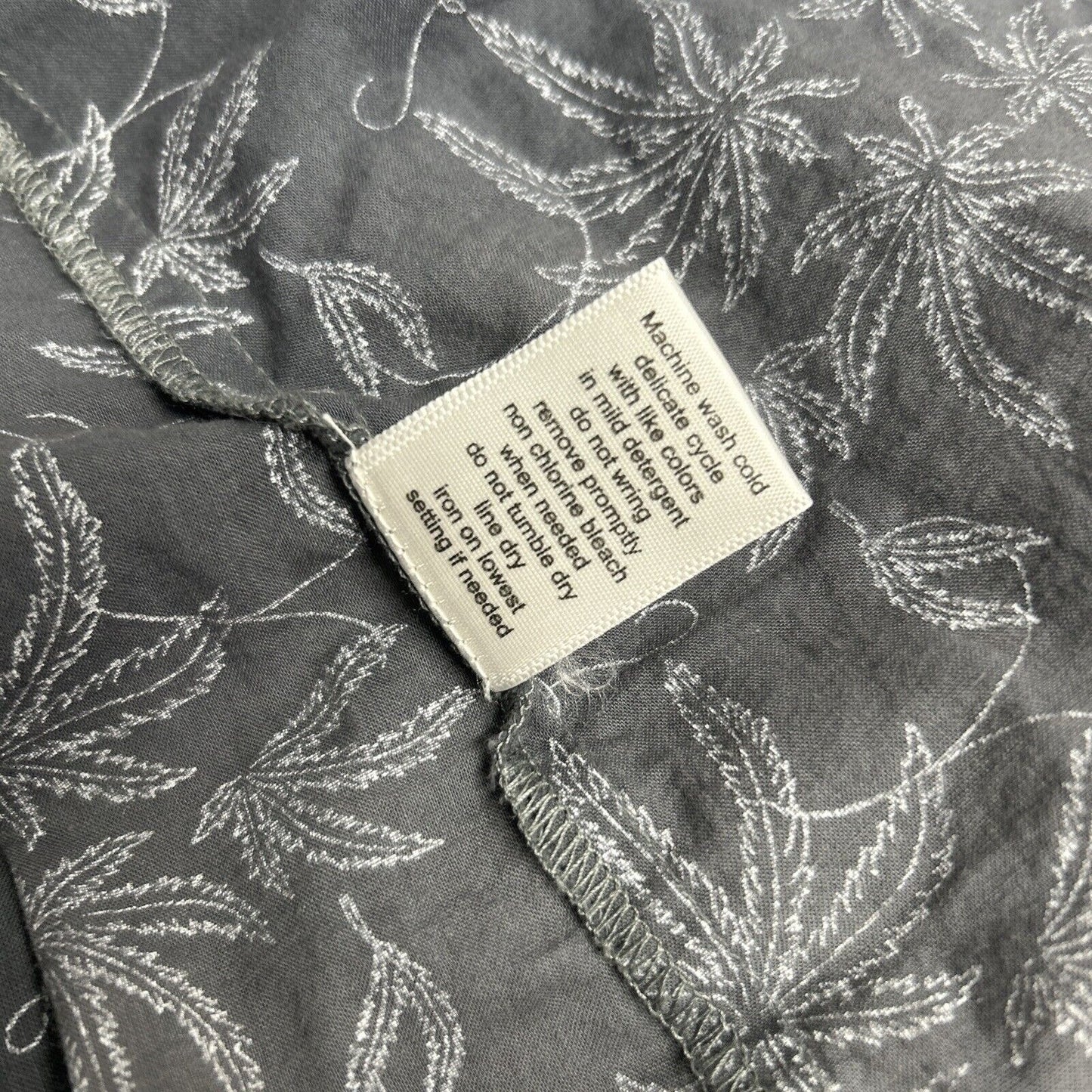 Dawson + Hellmann Gray Cannabis Leaf Print Lightweight Inner Tie House Robe O/S