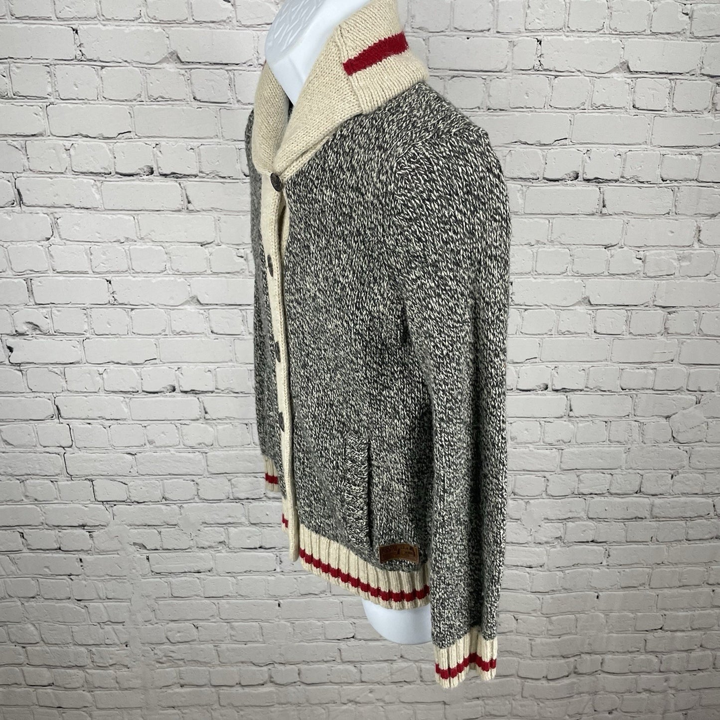 Roots Cabin Grey & Beige Heritage Shawl Cabin Buttoned Cardigan Size Medium M