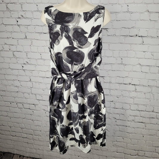 Ann Taylor Black & White Belted Sleeveless Lined Stretch Shift Dress Size 12