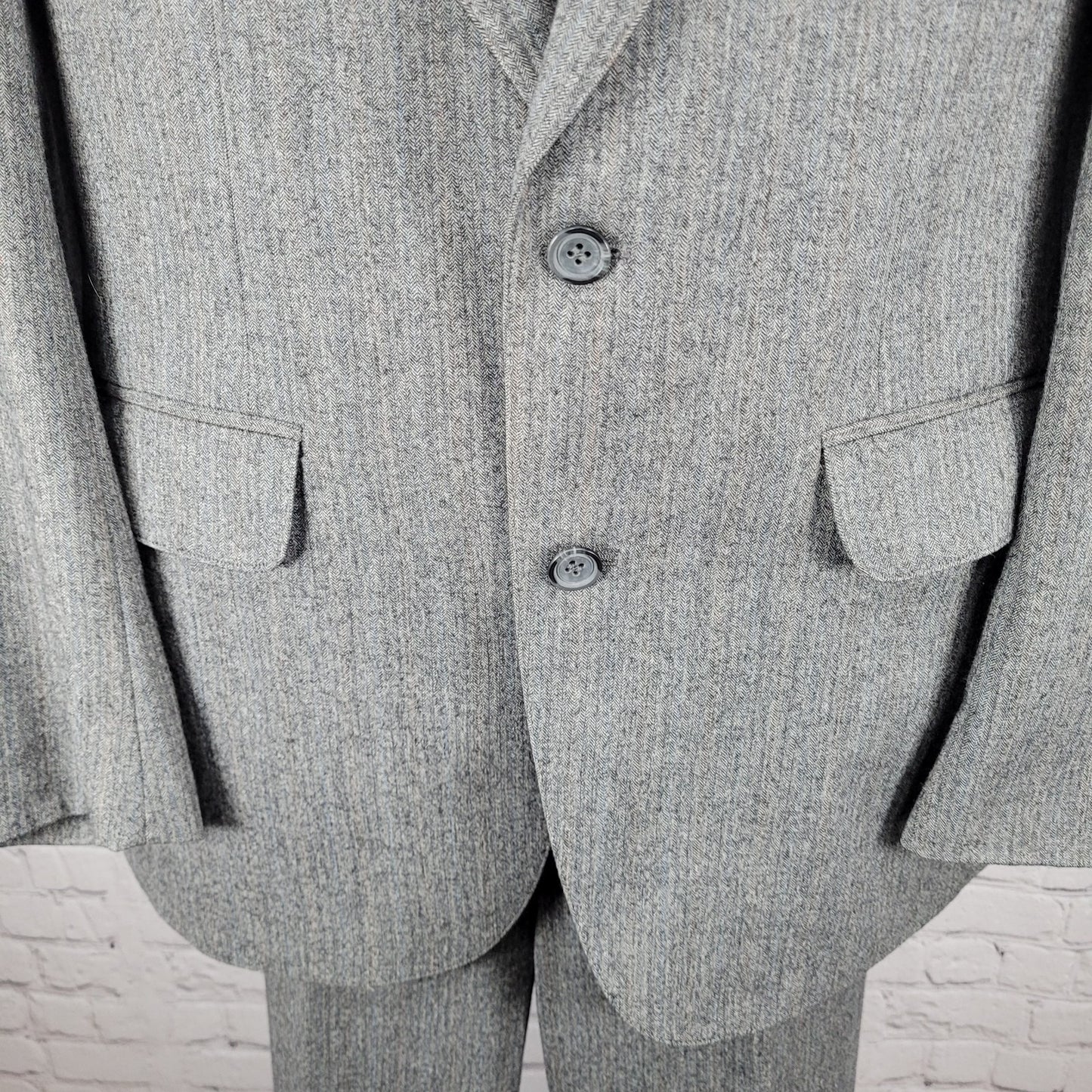 John Brooks Grey Herringbone Full Suit Set Notch Blazer Size 36 Pants 27x33