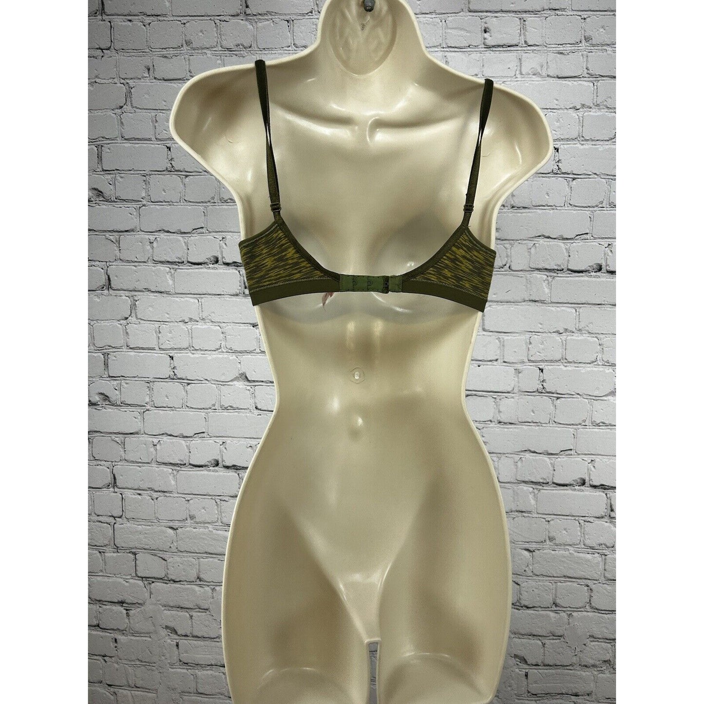 VTG Victoria’s Secret T-shirt Full Coverage Green Striped Bra Lightly lined 34B
