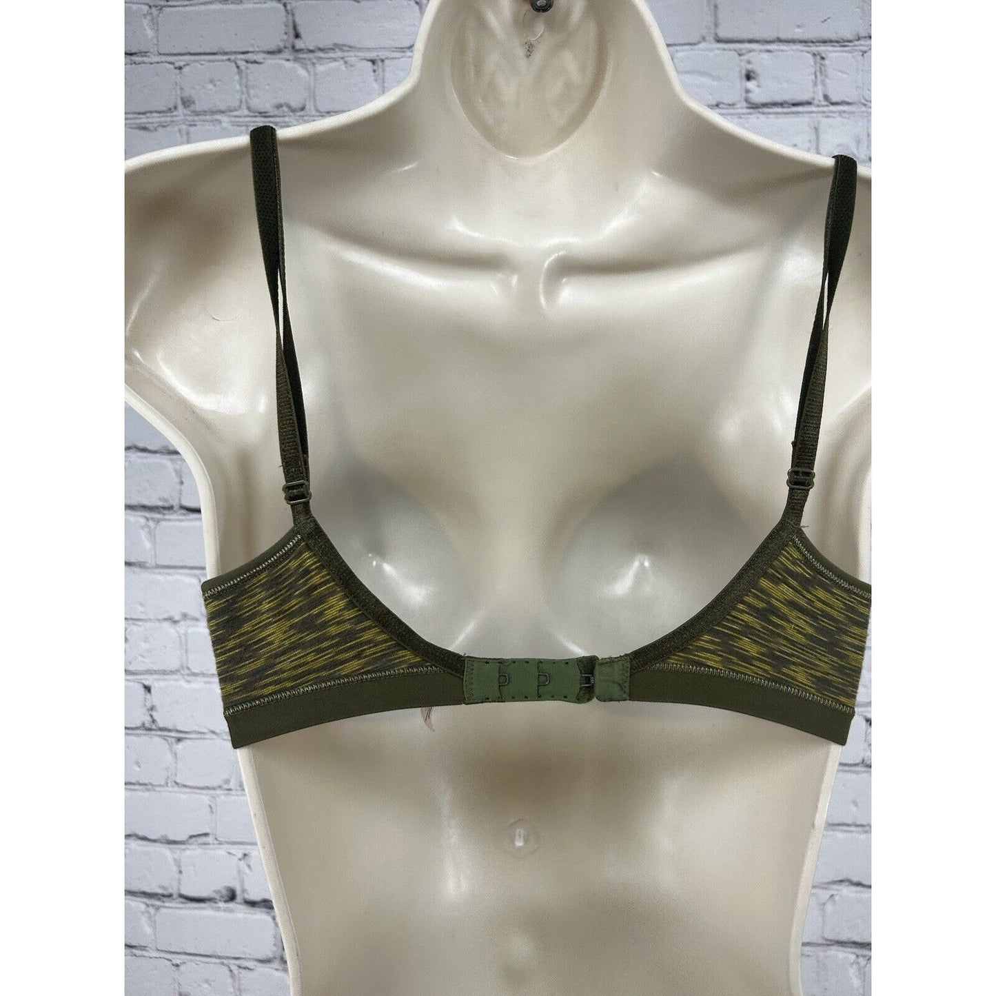 VTG Victoria’s Secret T-shirt Full Coverage Green Striped Bra Lightly lined 34B