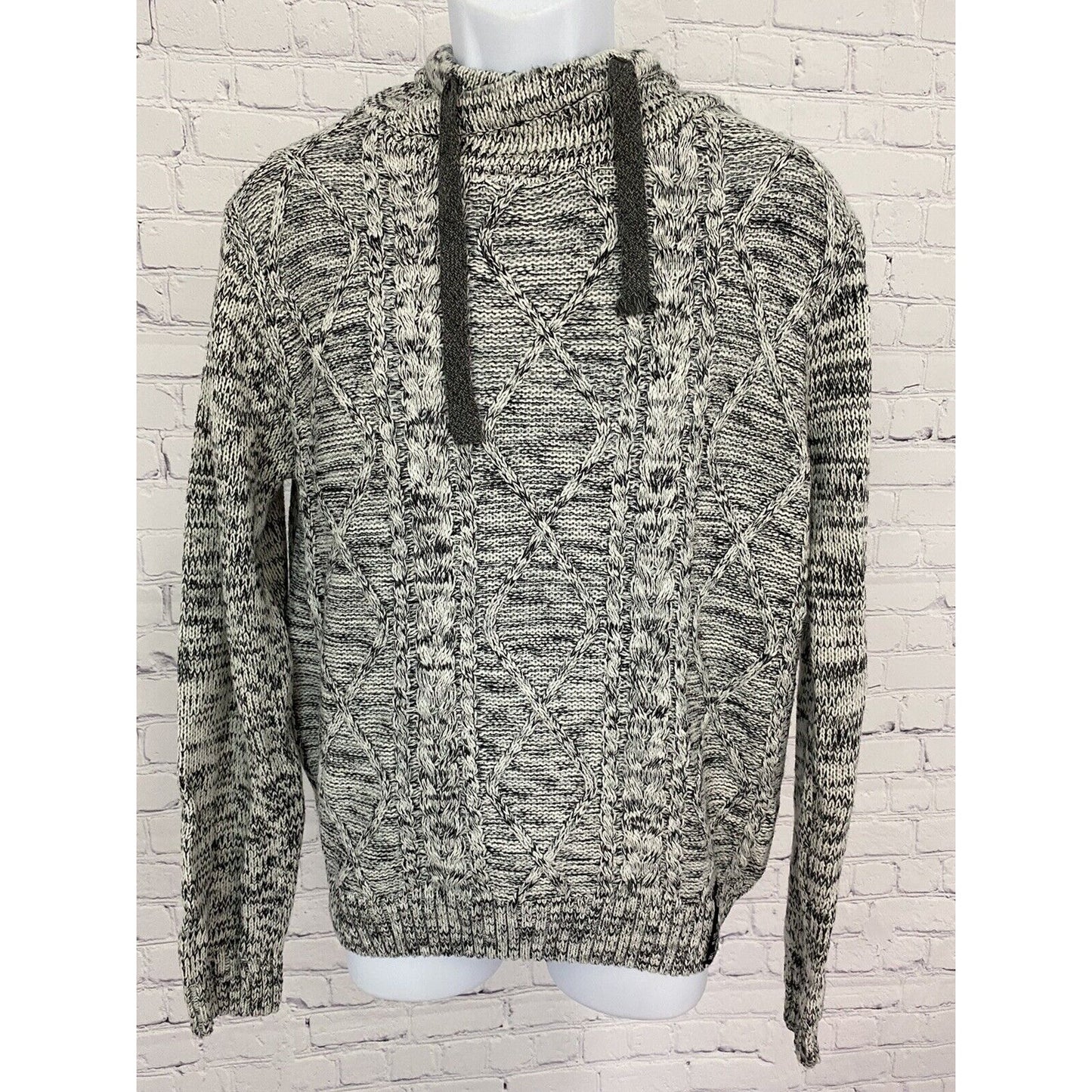 DARKBLACK White Black Chunky Knit Hooded Sweater Size M Medium