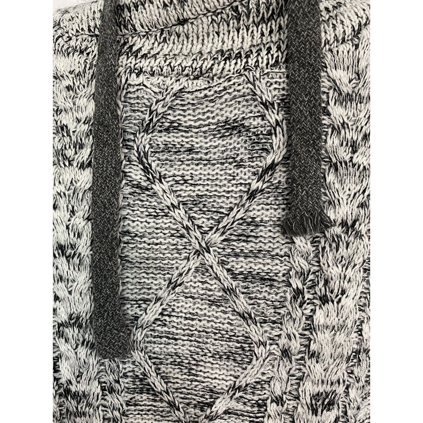 DARKBLACK White Black Chunky Knit Hooded Sweater Size M Medium