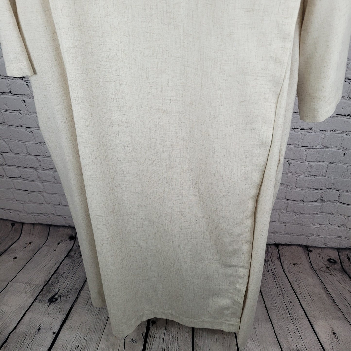 VTG Bentley & Simon Beige Clergy Religious Vestment Robe Shoulder Buttoned