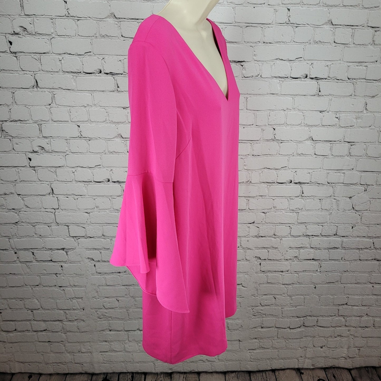 NWT Trina Turk Hot Pink Long Bell Sleeve Tie Back Lined Shift Dress Size Large L