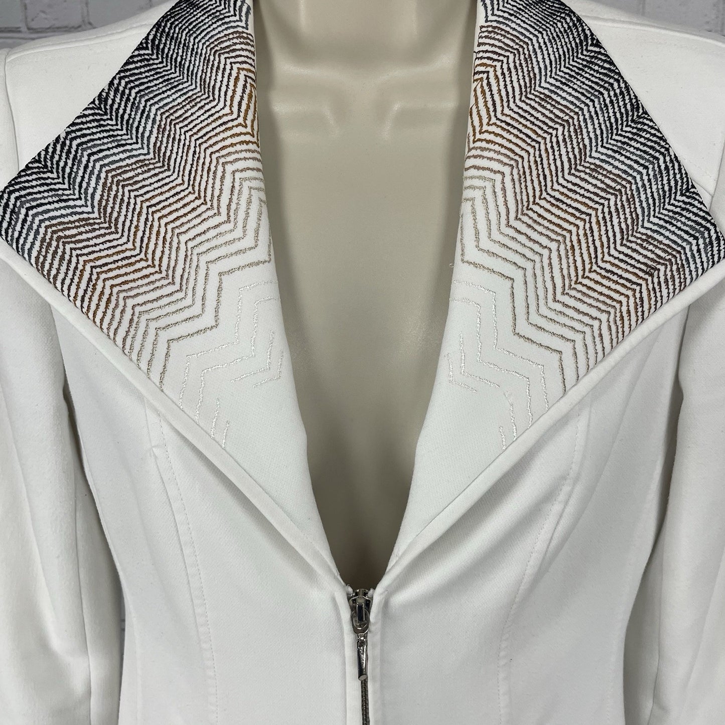White House Black Market White Embroidered Accents Zipped Lined Long Jacket XXS