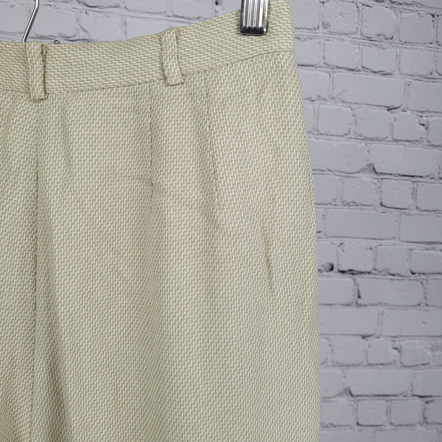 VTG Liz Claiborne Beige Pleated High Rise Dress Pants USA Made Size 10P (27x27)