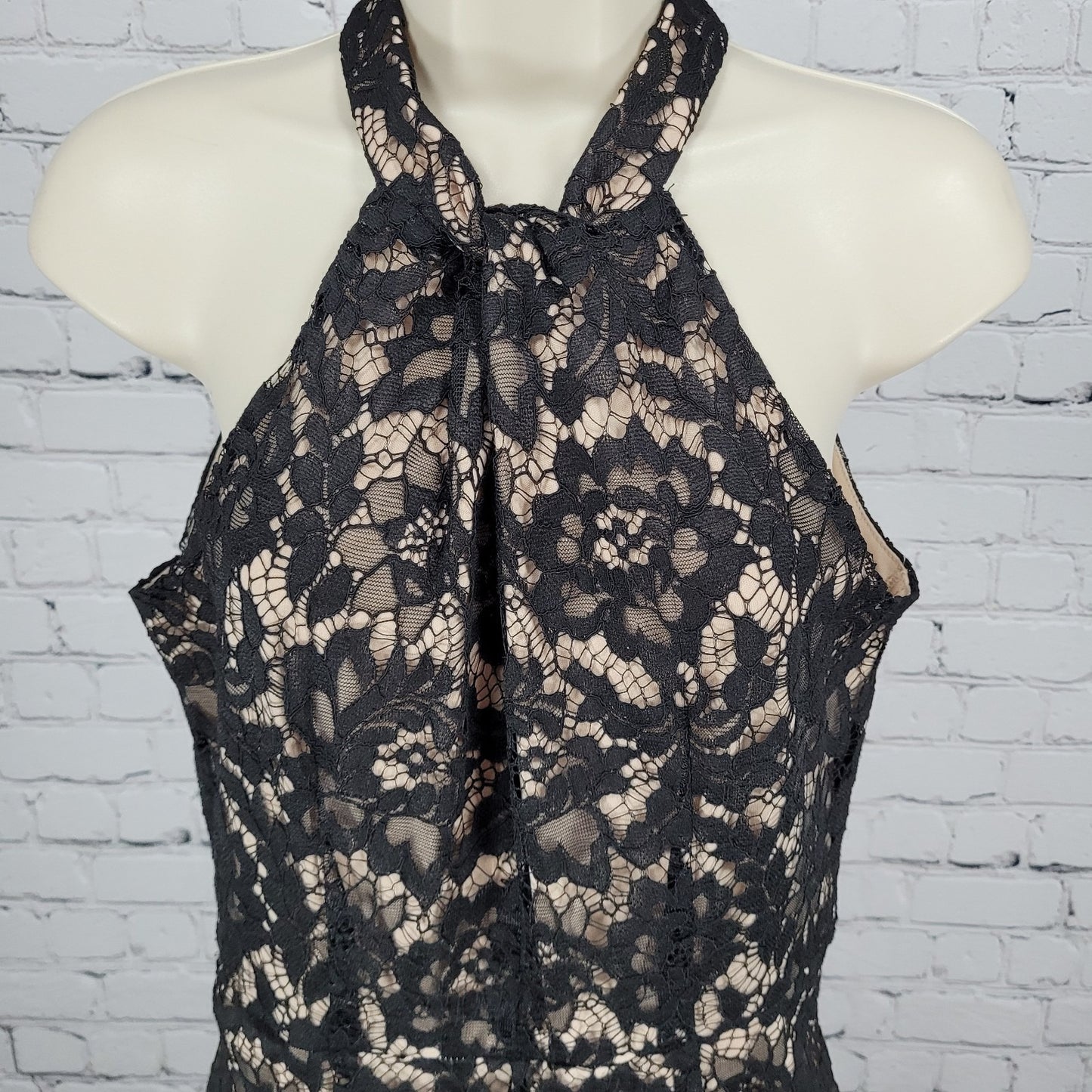 Julia Jordan Black Lace Sleeveless High Neck Wide Leg Lined Jumper Size 2