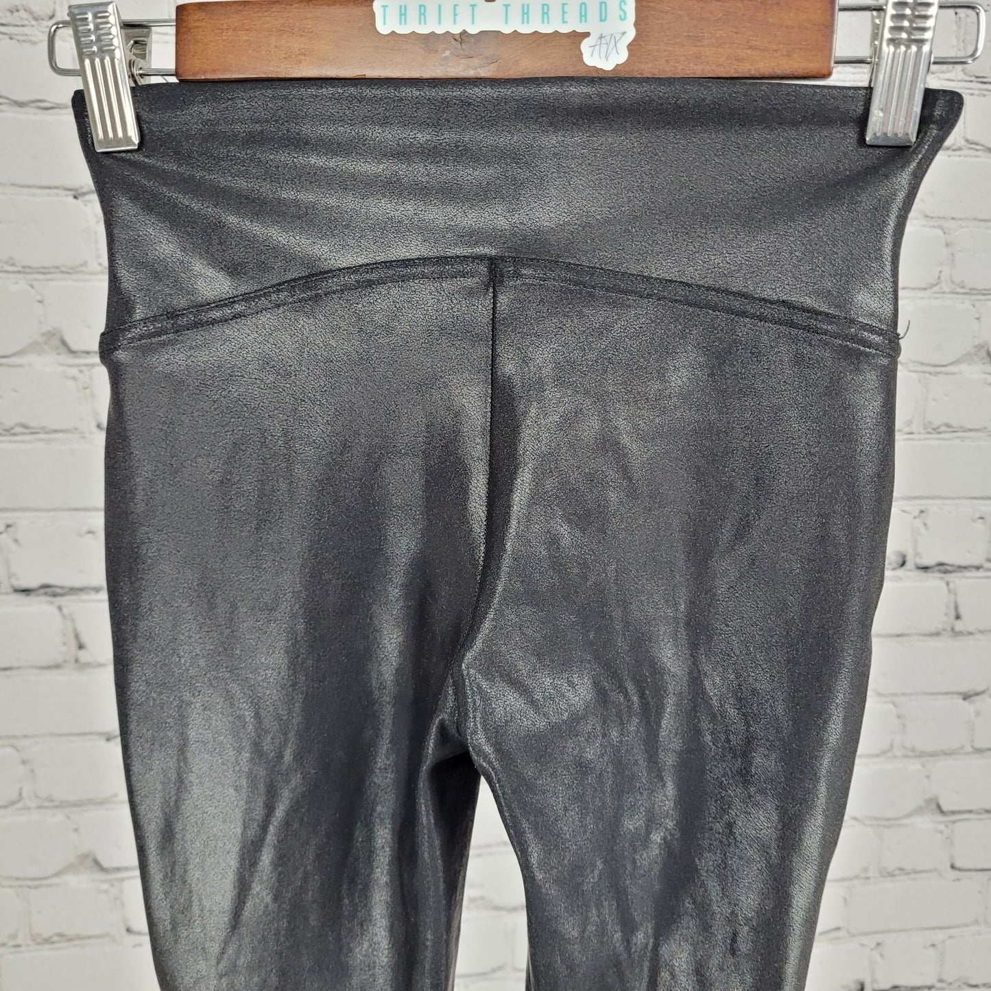 Spanx Black Shiny Stretch Skinny Slimming Leggings Pants Size SP Small (23x26)