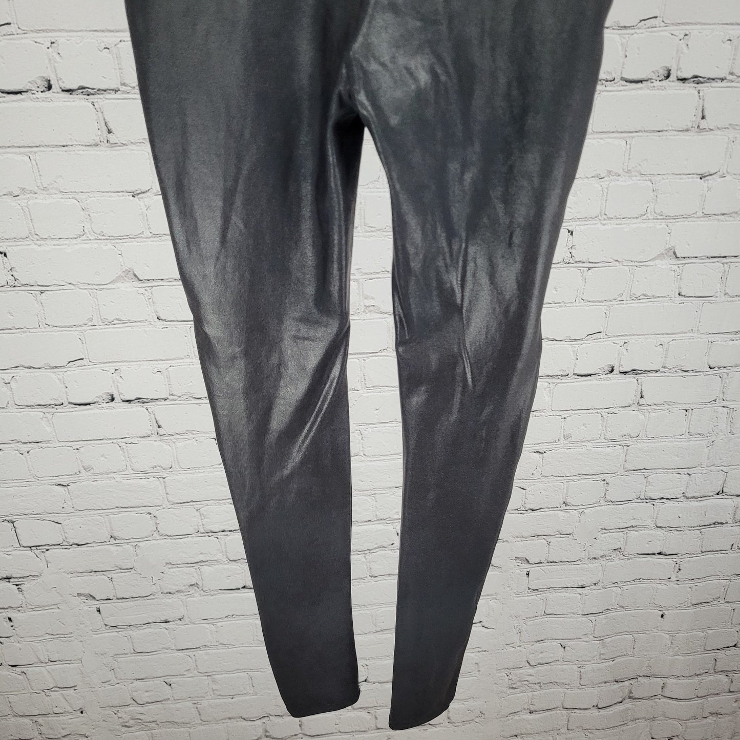 Spanx Black Shiny Stretch Skinny Slimming Leggings Pants Size SP Small (23x26)