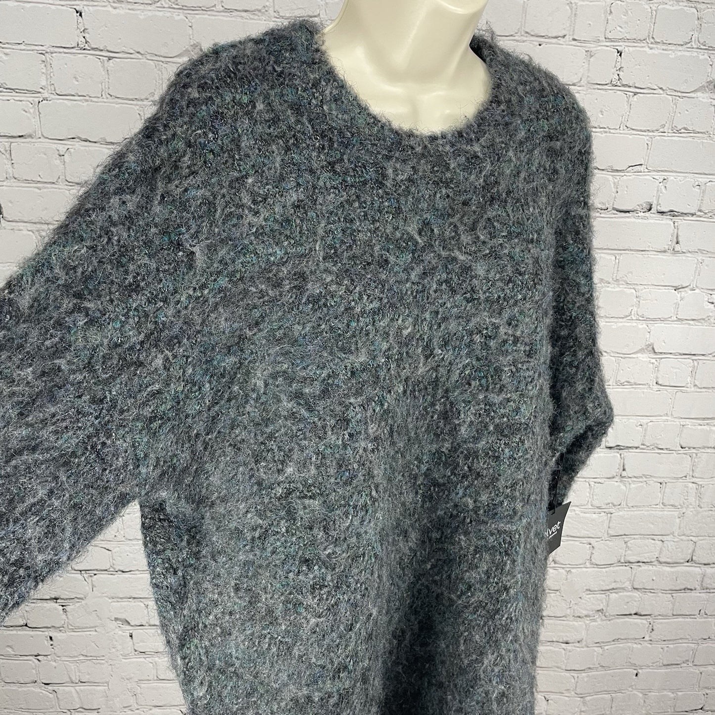 NWT Velvet By Jenny Graham Grey Multicolor Oversized Crew Neck Sweater Small S