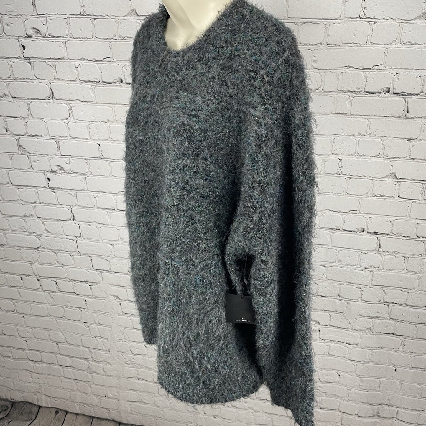 NWT Velvet By Jenny Graham Grey Multicolor Oversized Crew Neck Sweater Small S