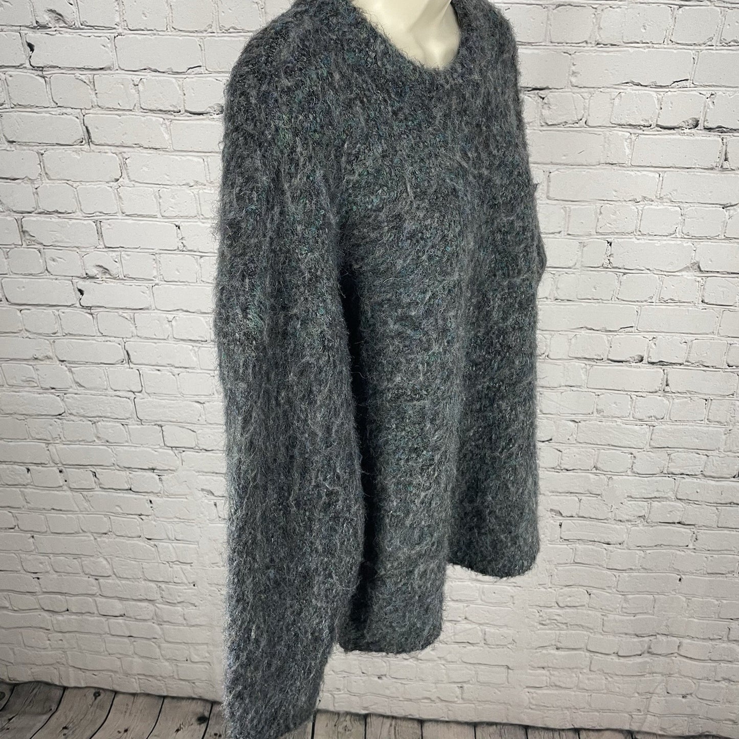 NWT Velvet By Jenny Graham Grey Multicolor Oversized Crew Neck Sweater Small S