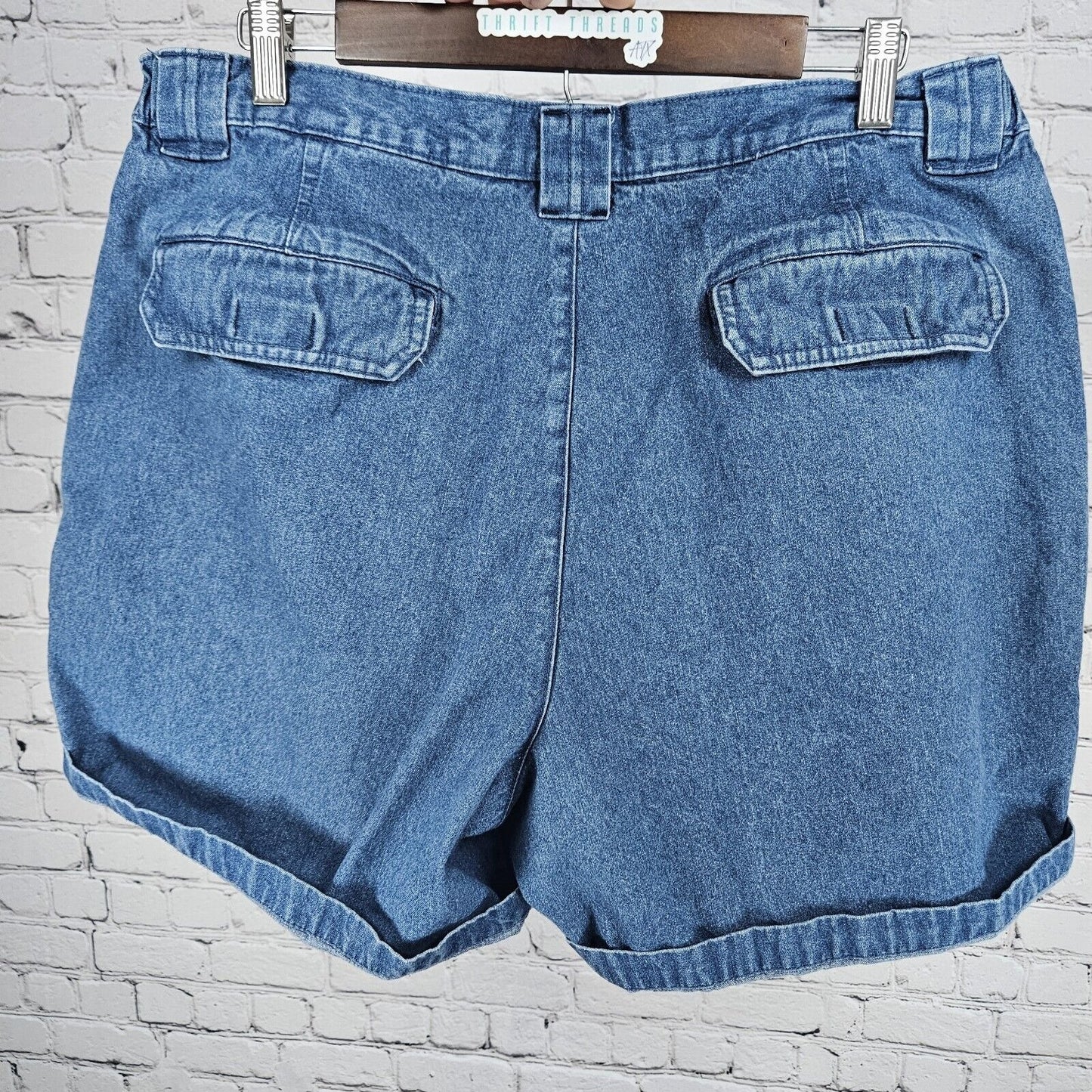 Savane Medium Light Wash High Rise Elastic Waist Wide Leg Mom Shorts Size 38 X 6