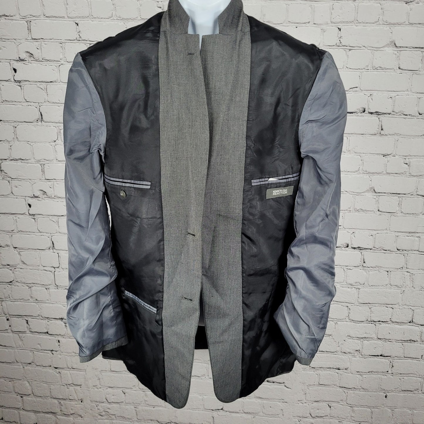 Kenneth Cole Reaction Grey 2 Button Double Vented Blazer Sport Coat 40R