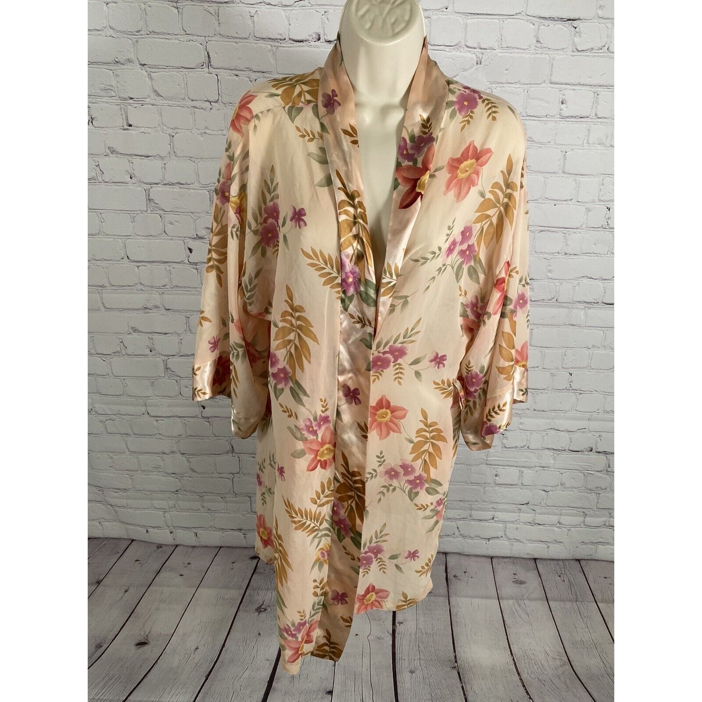VTG Kathryn Sheer Pink Floral Satin Trim Kimono Sleeve Tie Close Robe Pockets M