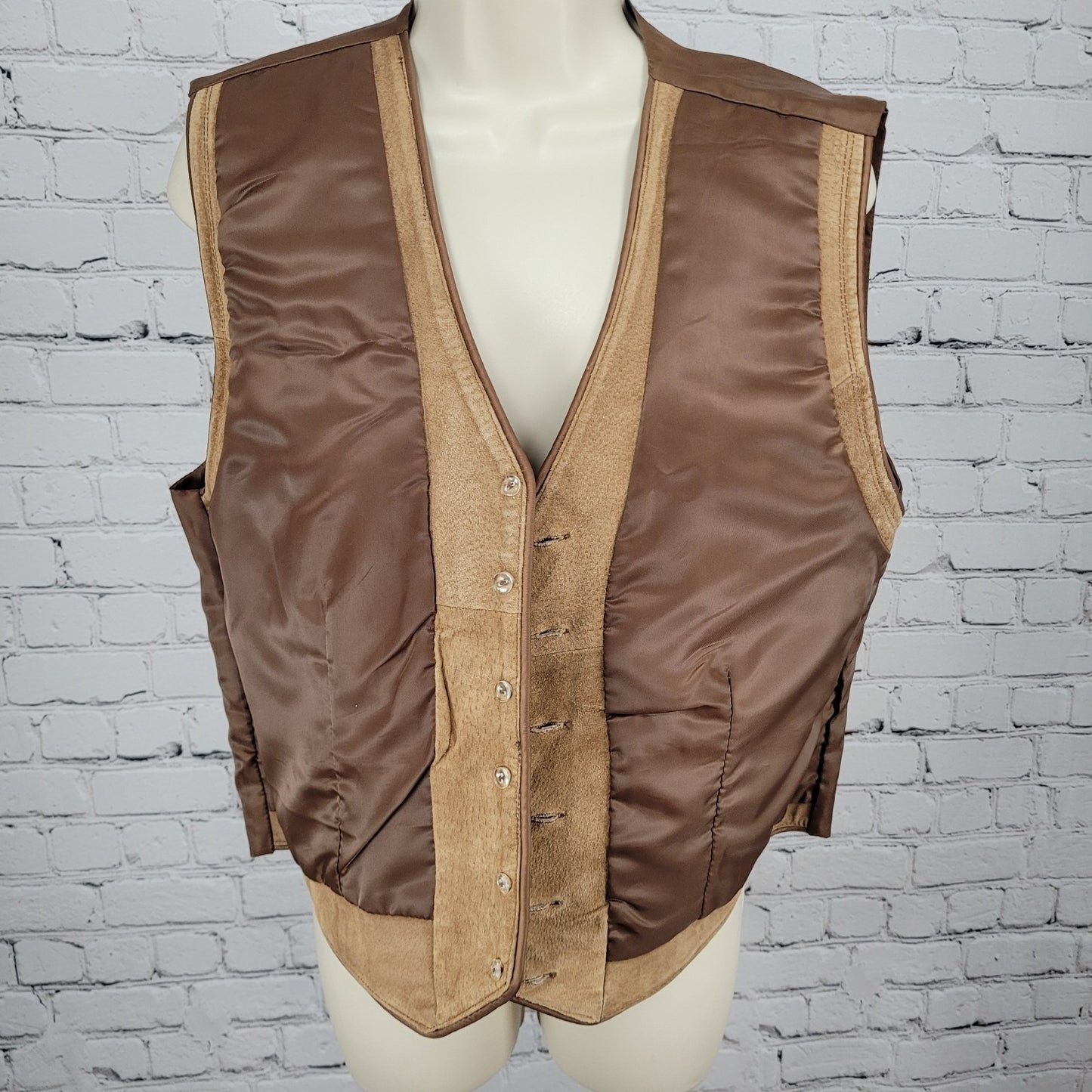 Sonoma Jean Company Brown Genuine Leather Suede V Neck Buttoned Lined Vest M