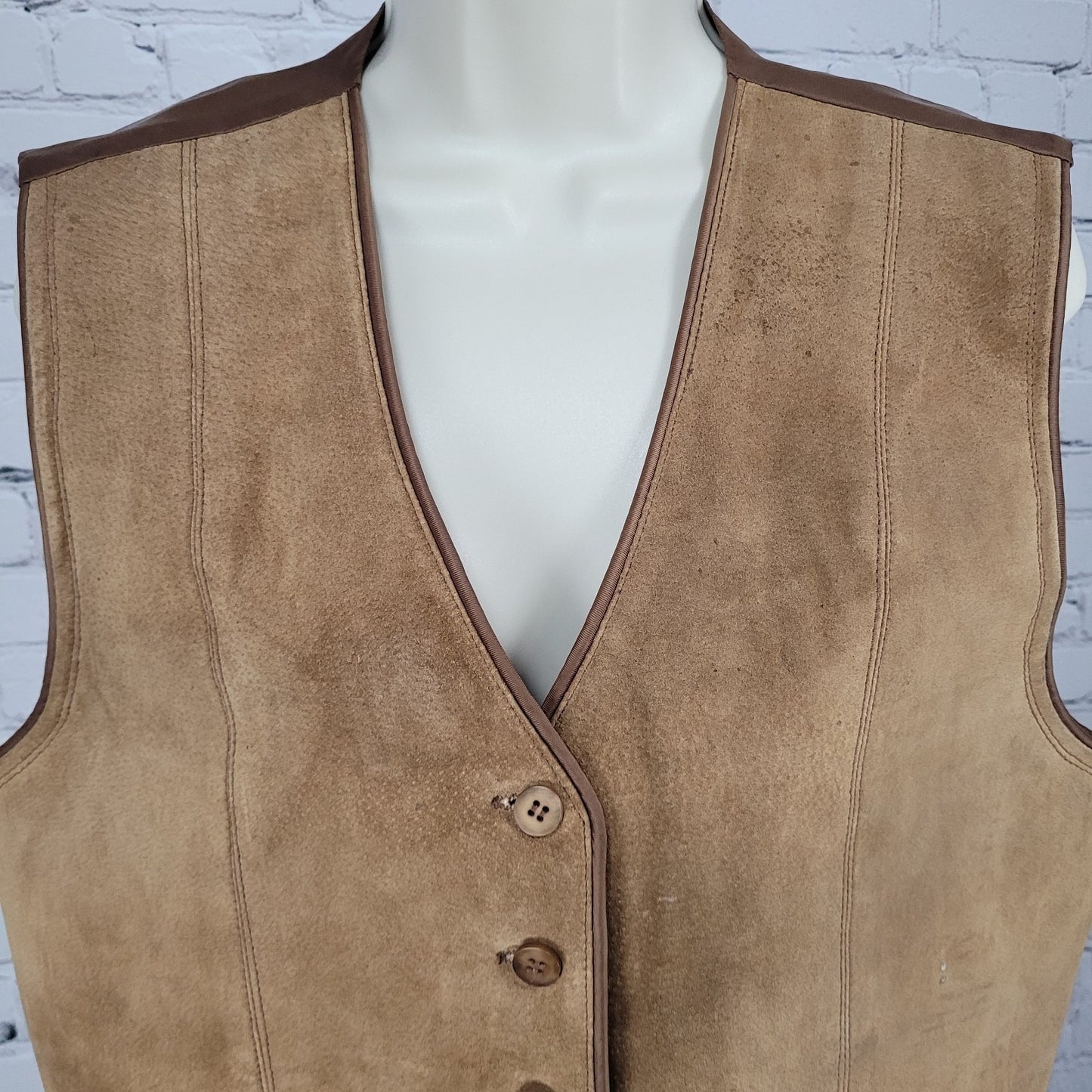 Sonoma Jean Company Brown Genuine Leather Suede V Neck Buttoned Lined Vest M