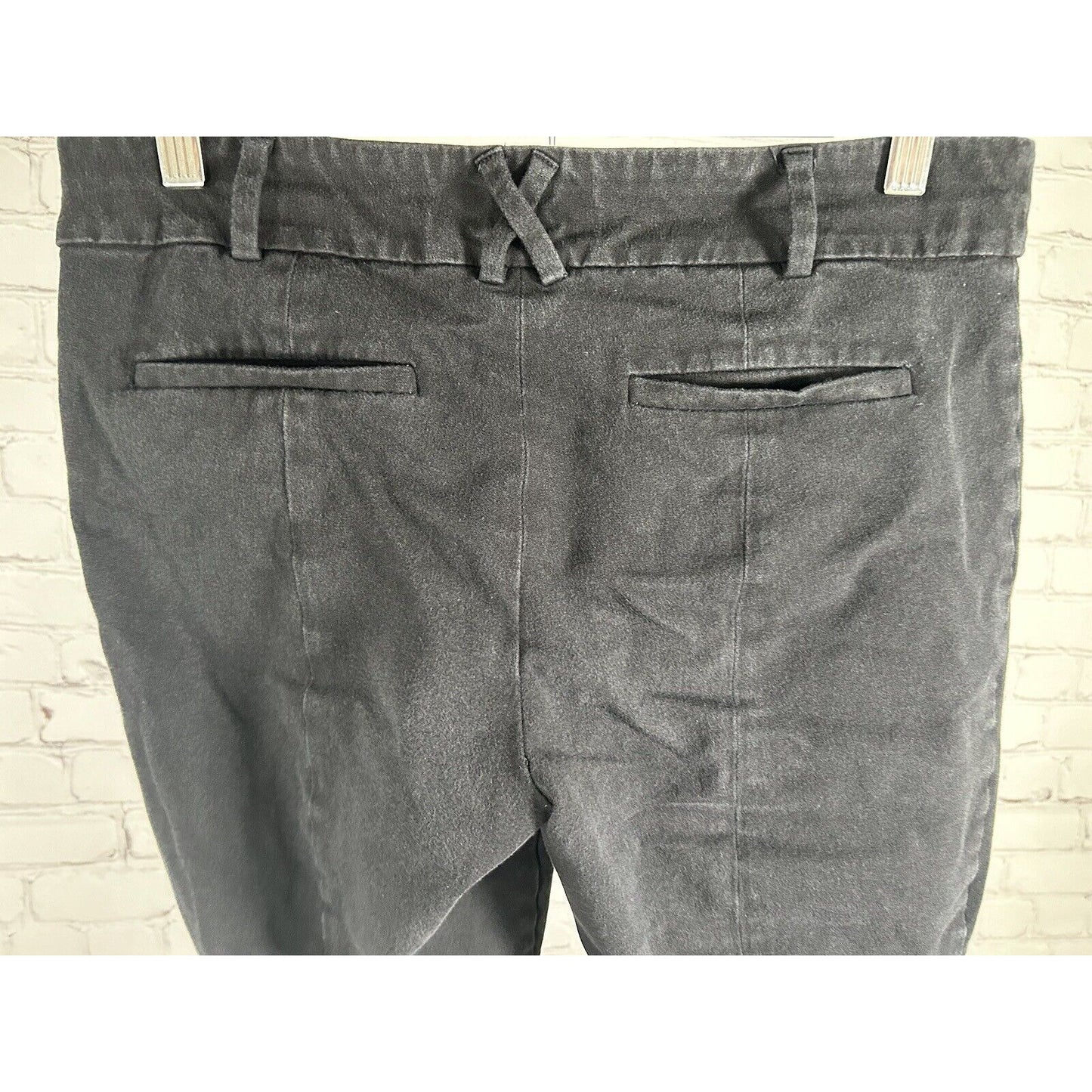 Anthropologie Black Essential Slim Women’s Capri Pants Size 8 (30 x 24)