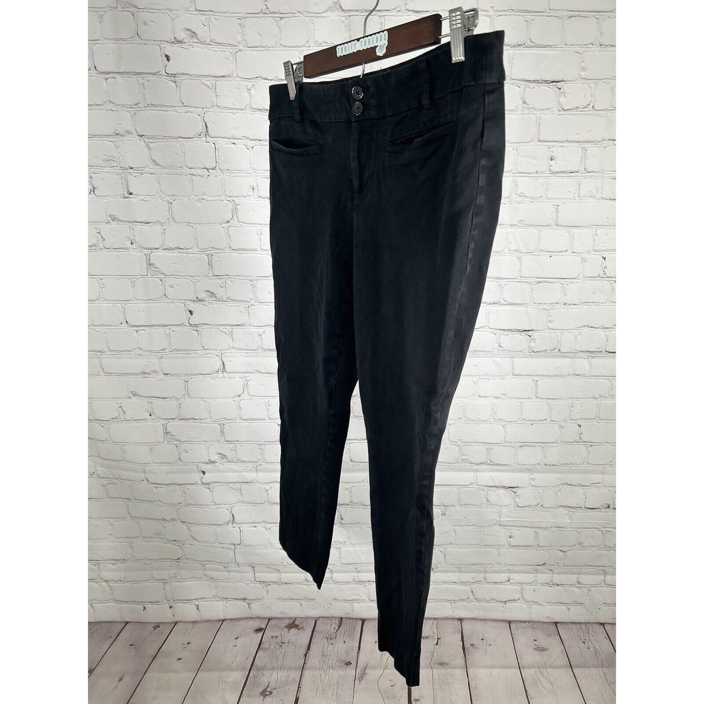 Anthropologie Black Essential Slim Women’s Capri Pants Size 8 (30 x 24)