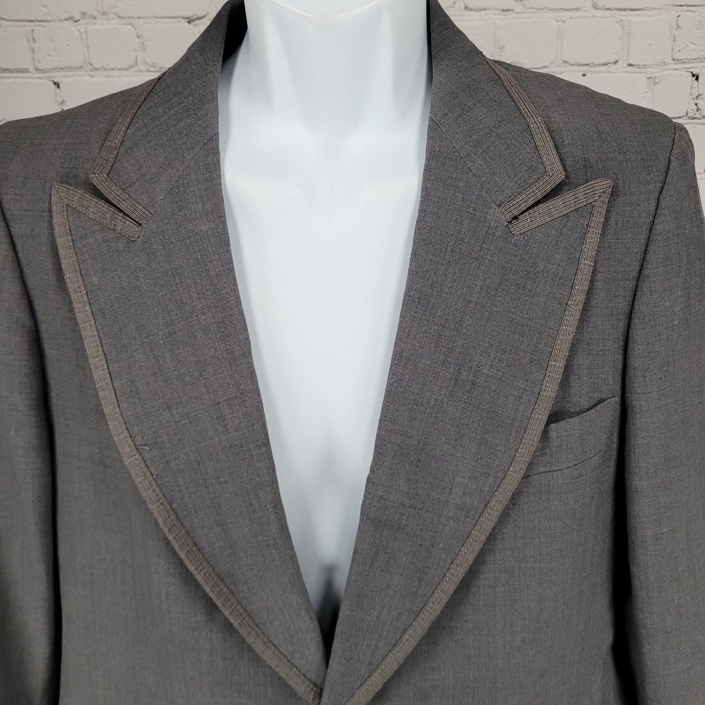 VTG Mike Martin Grey 1 Button Peak Western Vented Tuxedo Sport Coat Size 40S